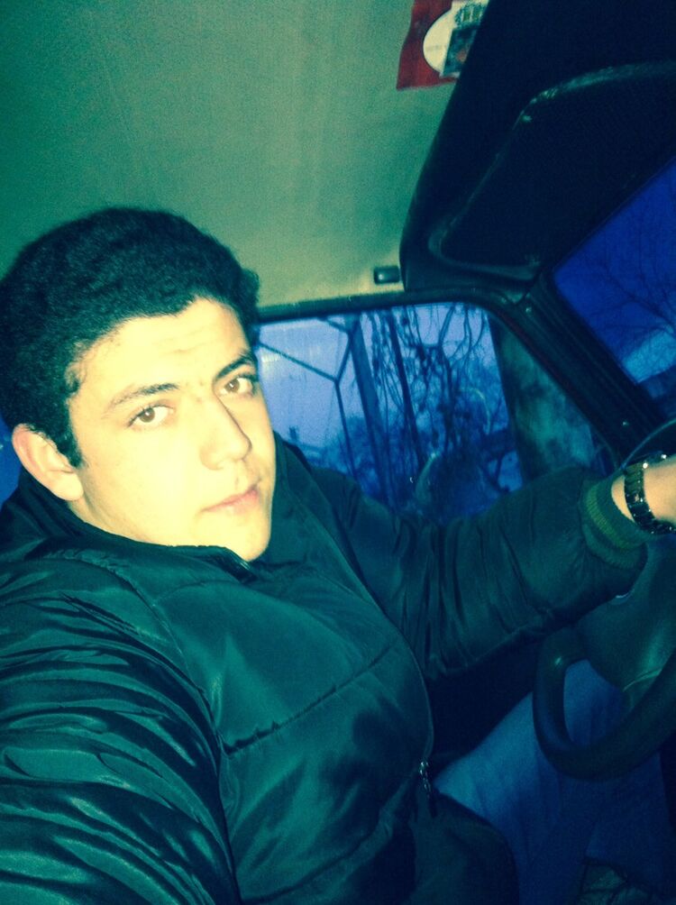  5587598  Farxod, 31 ,    