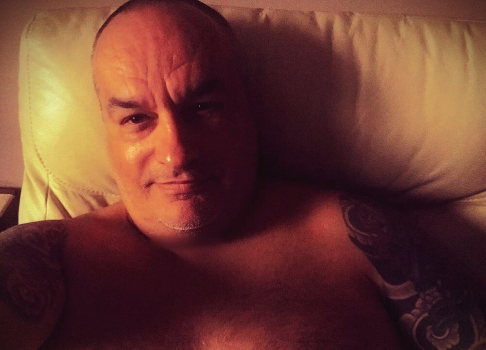  53151488  Nino, 55 ,    