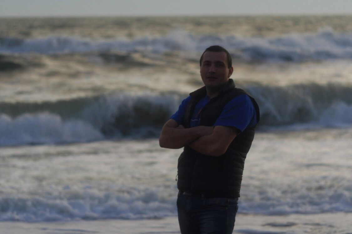  ,   Serj, 34 ,   ,   , c 