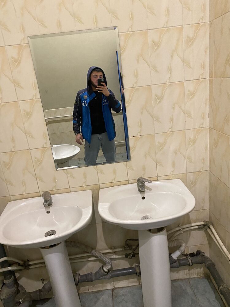  33518878  , 22 ,    
