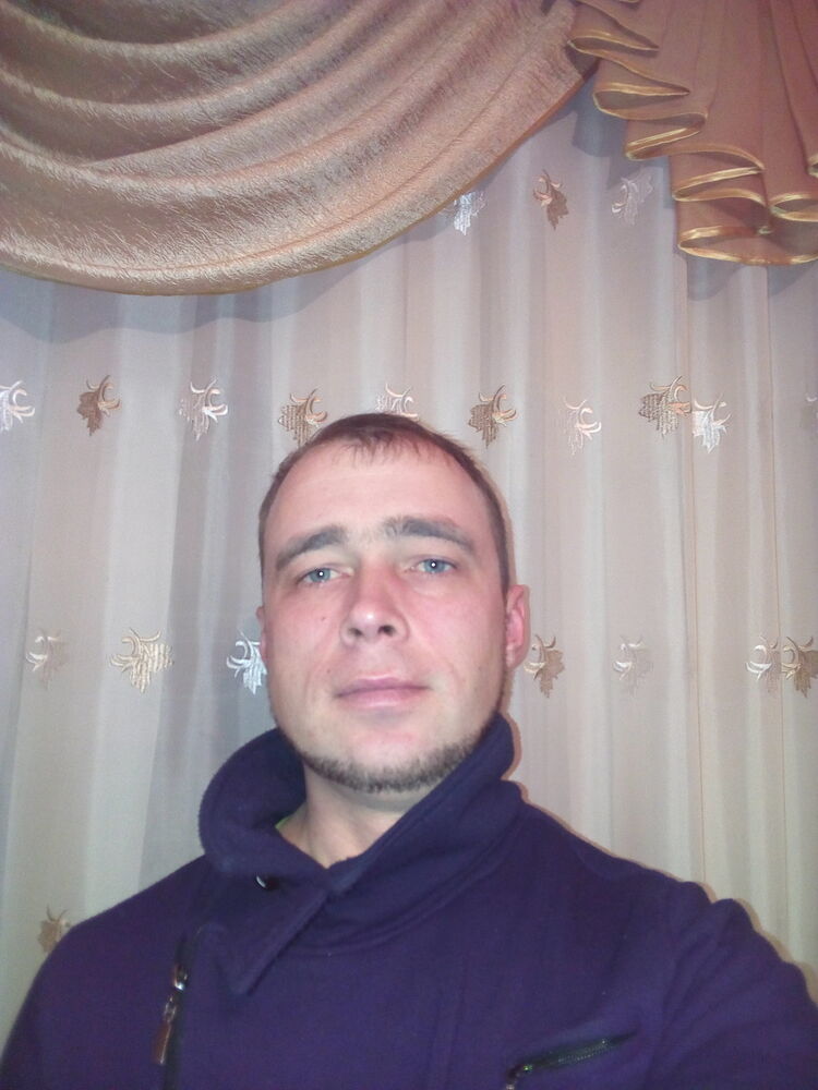  13652538  Ruslan, 36 ,    
