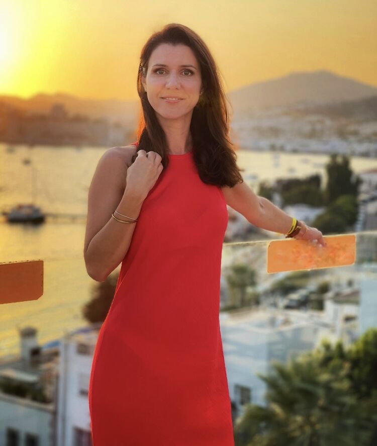 47932688  Veronika, 41 ,    