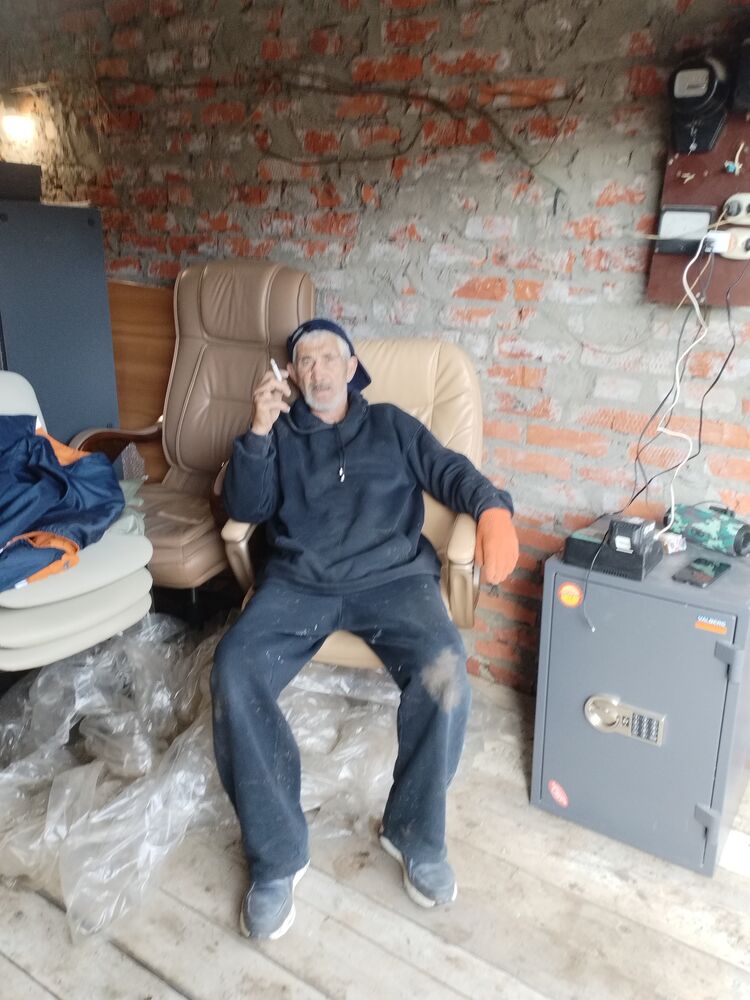 34518058  , 63 ,    