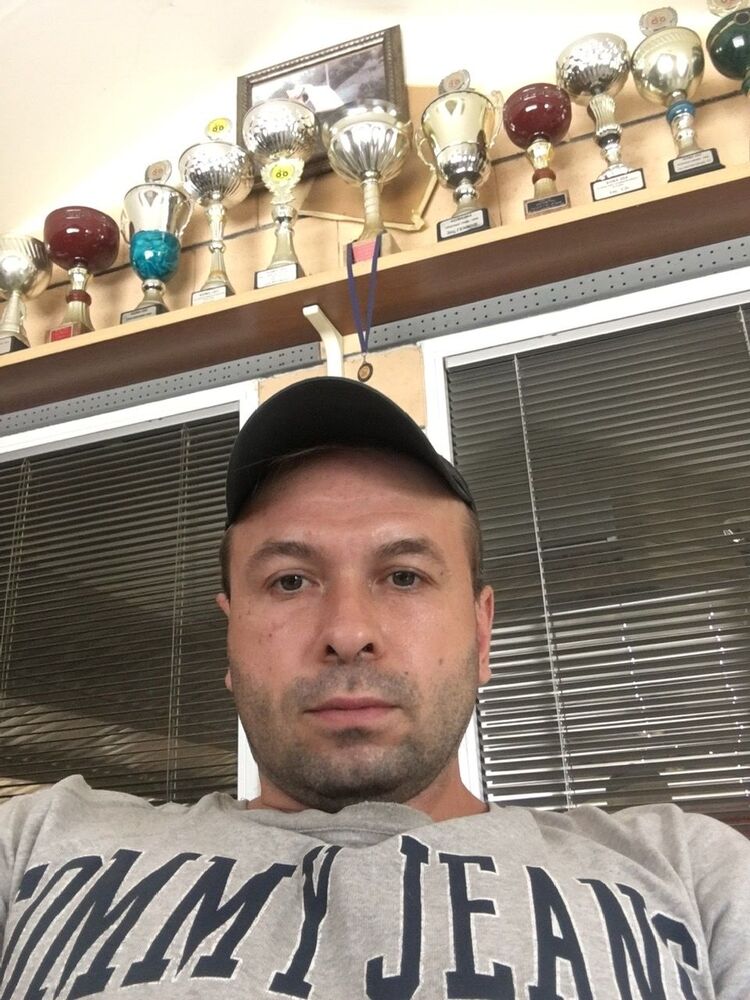  Limassol,   Dmitri, 39 ,   ,   