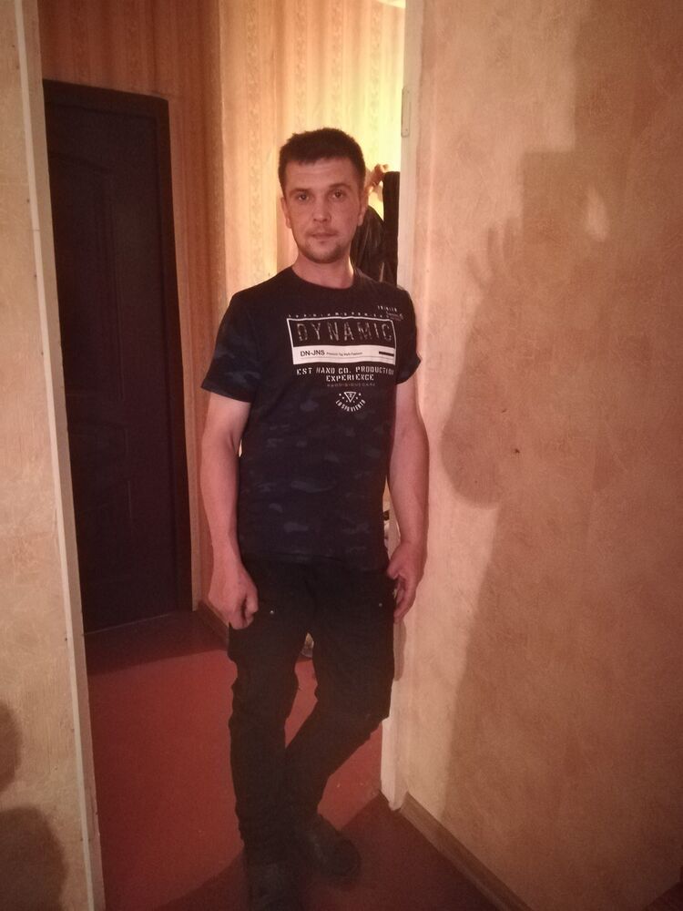  ,   Sergej, 42 ,   ,   , c 