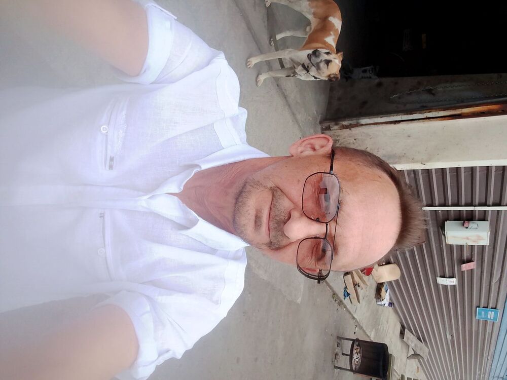  53727448  Georgy, 64 ,    