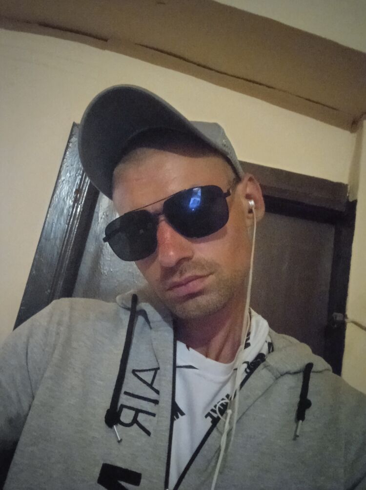  44266838  , 31 ,    -