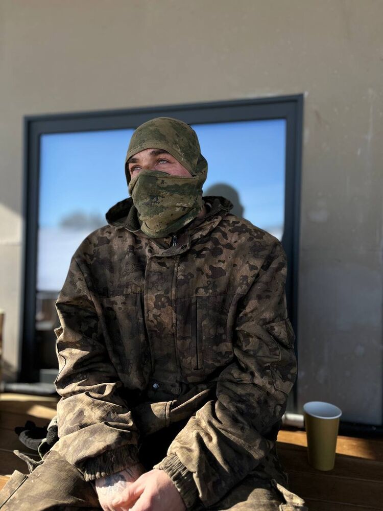  44675188  Vasily, 34 ,    