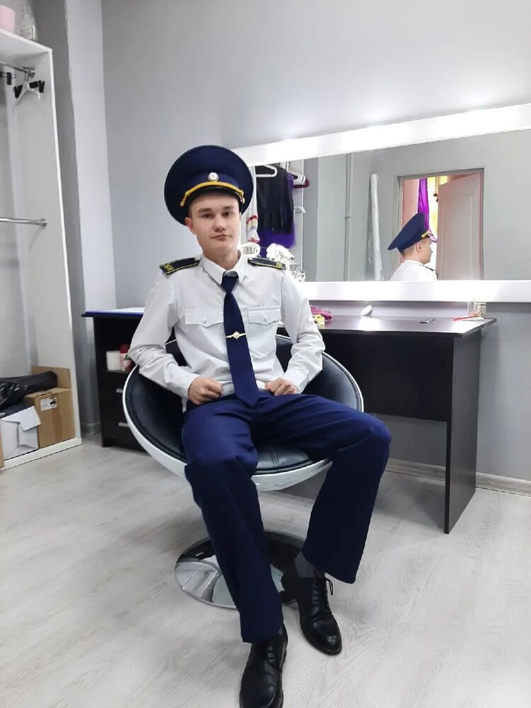  27557808  Nikita, 23 ,    