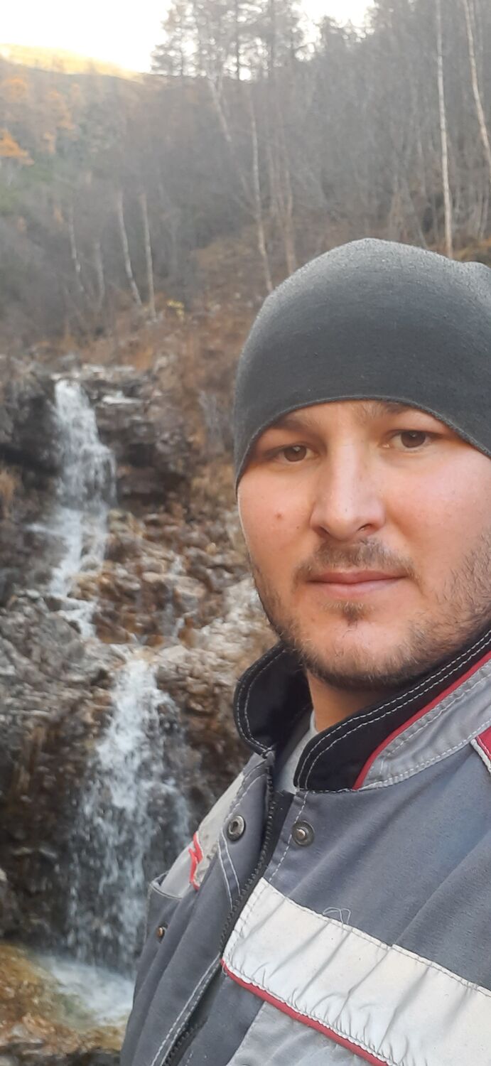  ,   Pavel, 33 ,     , c 