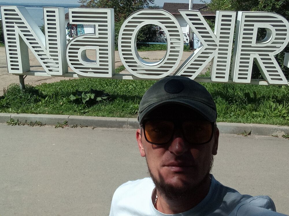  ,   Leonid, 39 ,   ,   