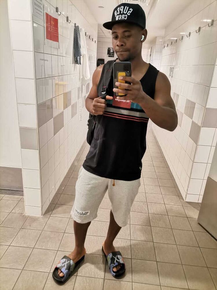  33275478  Kingsley, 35 ,    
