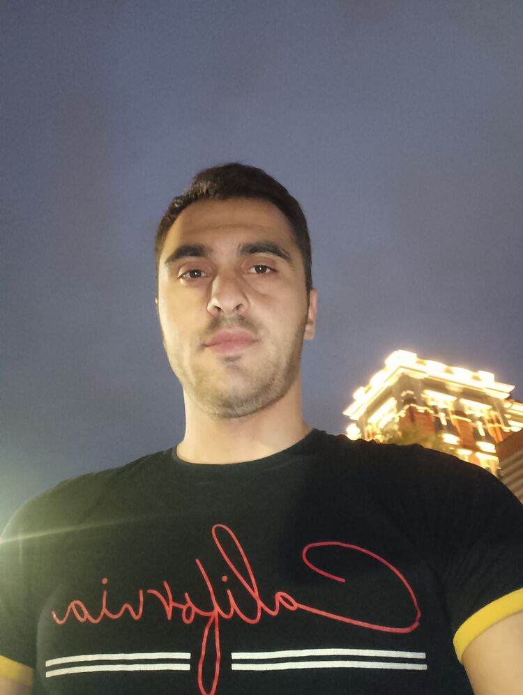  ,   Araz, 32 ,   ,   