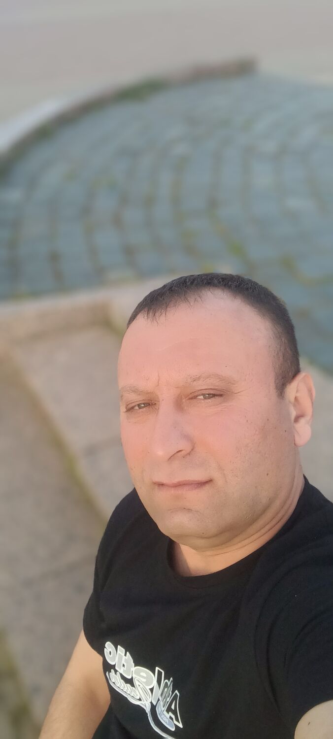  37585478  Kamal, 43 ,    
