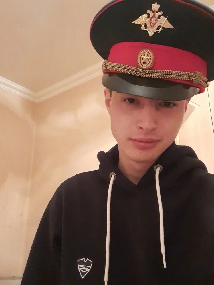  ,   Kirill, 25 ,   ,   , 