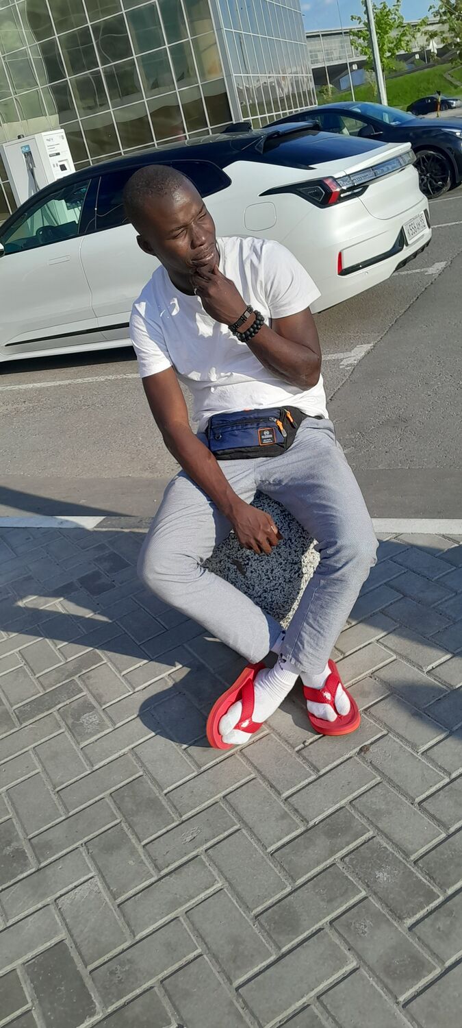  44826868  Dinning, 34 ,    