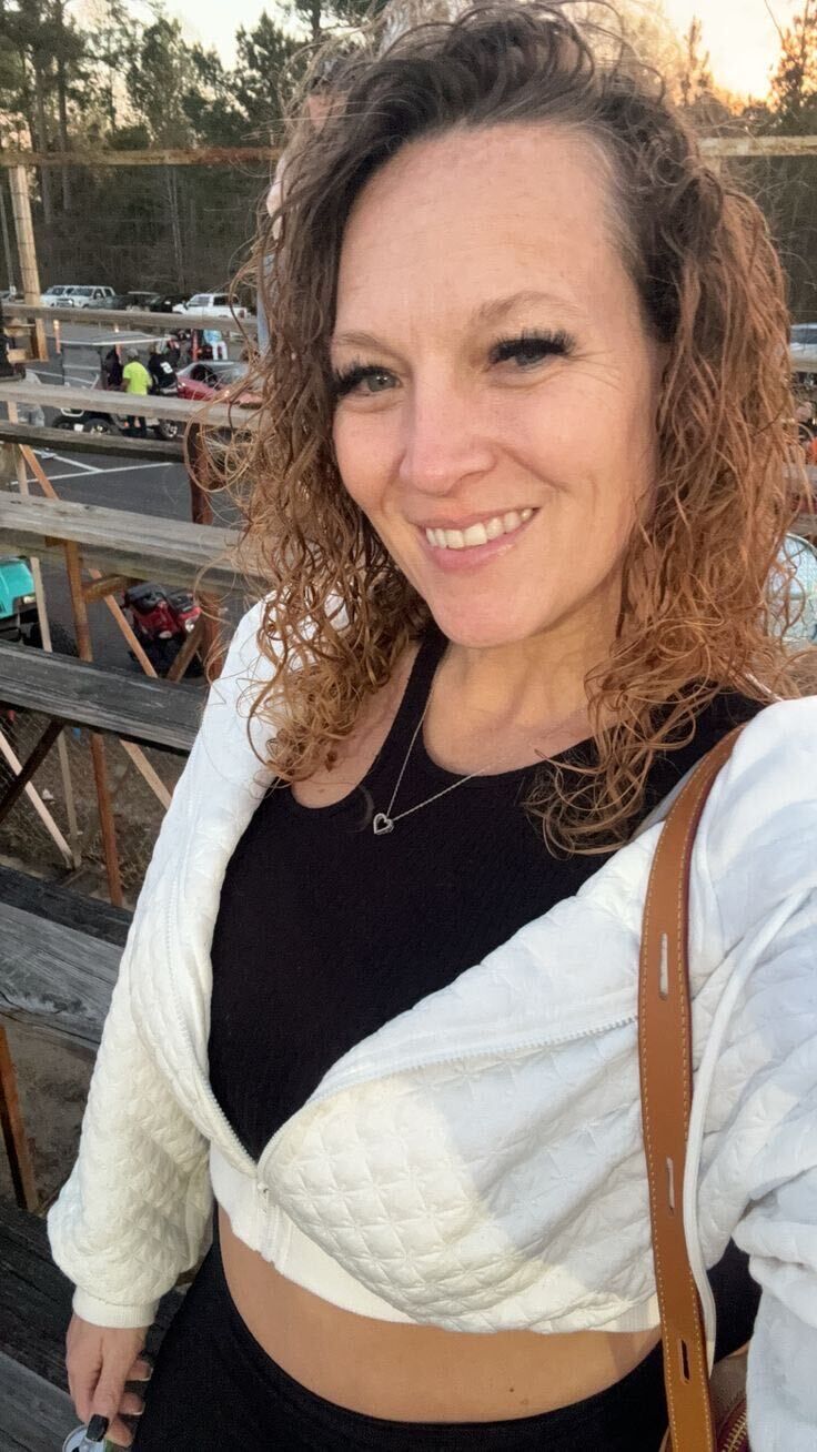  Kiskunhalas,   Charlotte, 41 ,   ,   , c , 