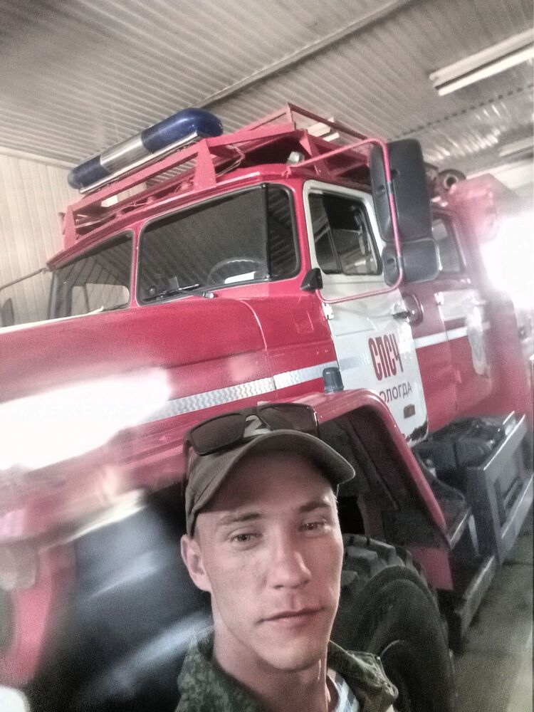  36586838  Sergey, 29 ,    