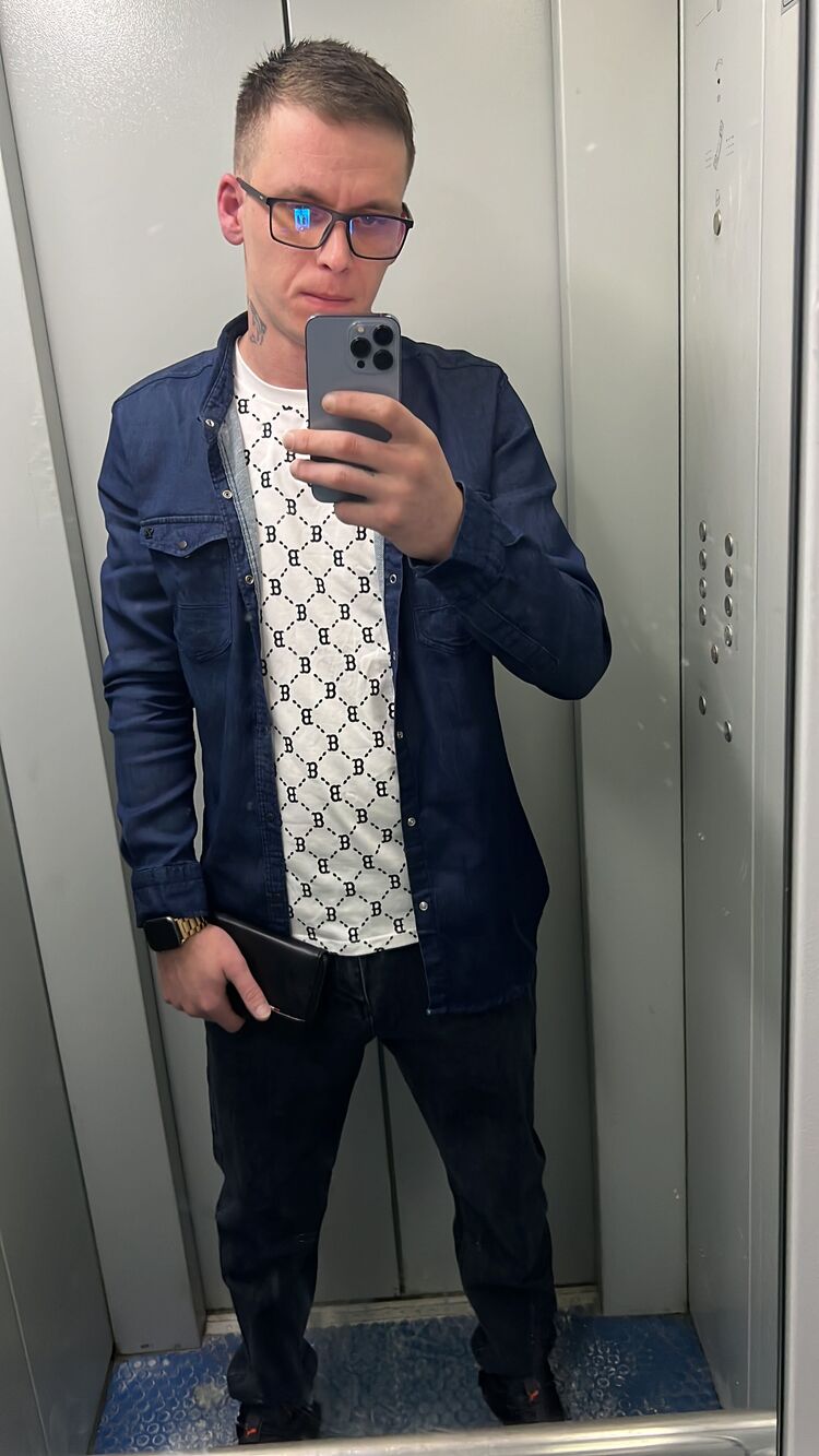  34268588  , 30 ,    