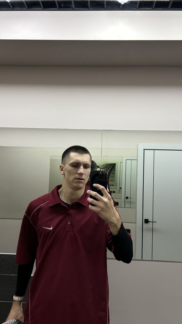  53129178  Stepan, 25 ,    