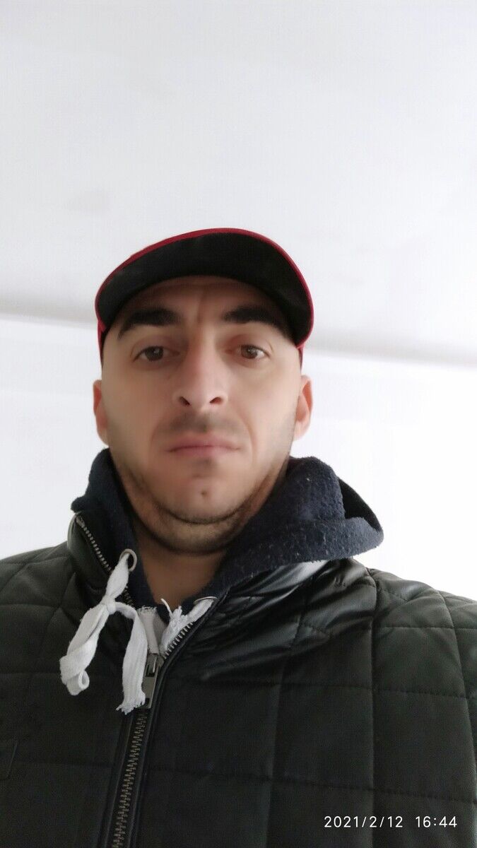  22286248  Nurik, 37 ,    