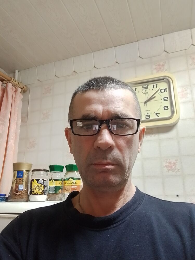  48218008  , 46 ,    