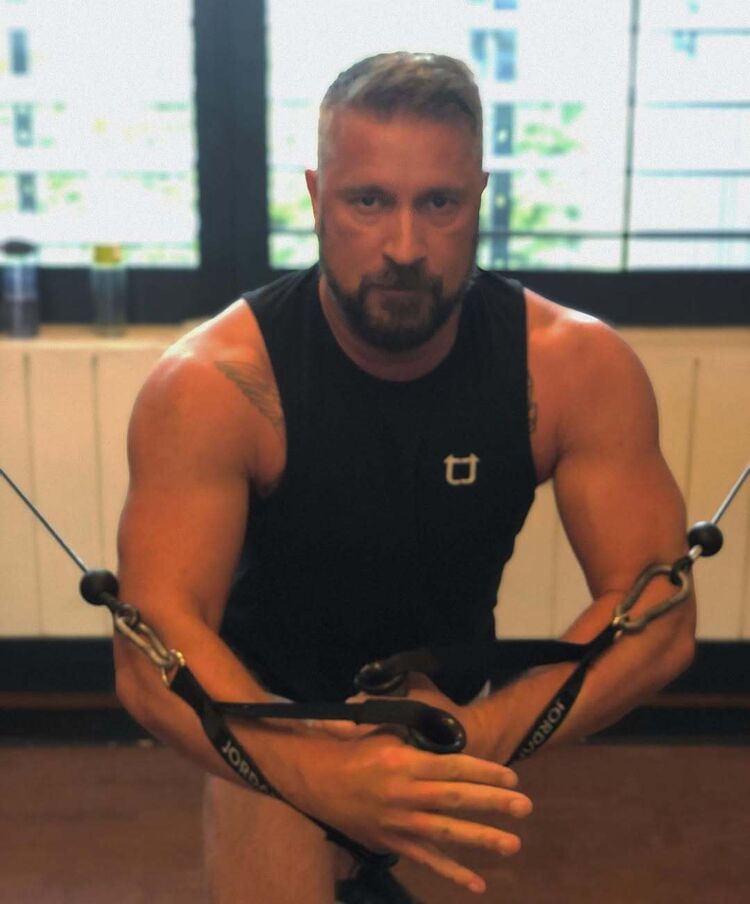  54095568  , 42 ,    -