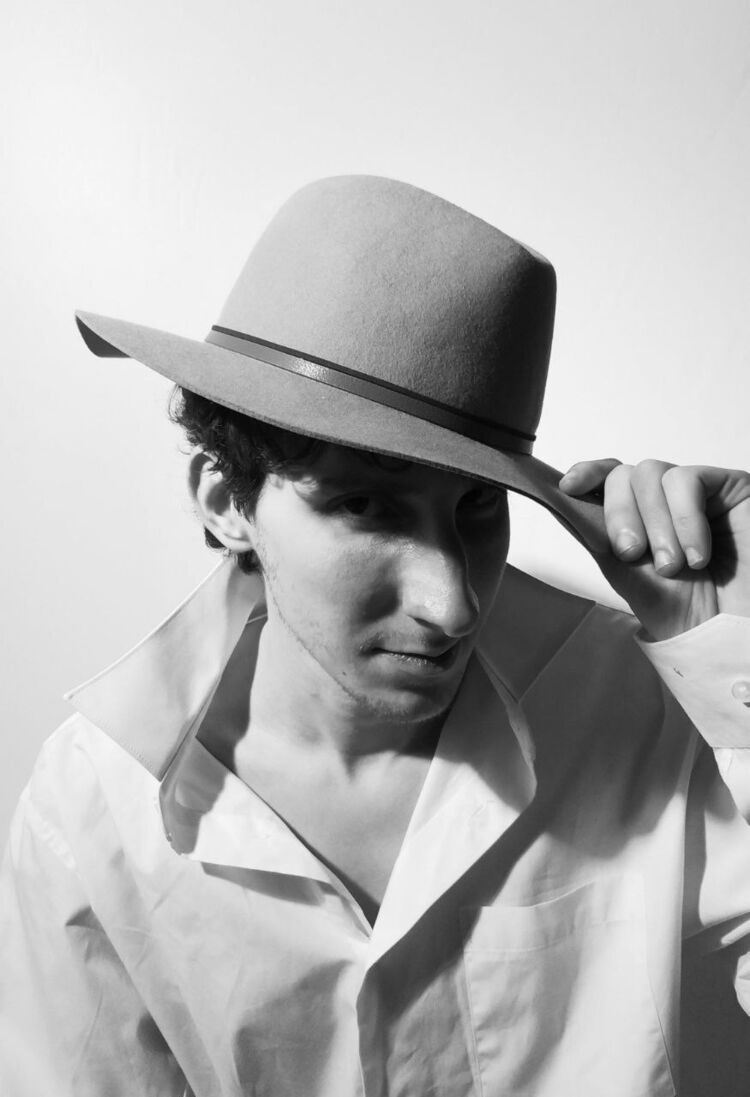 ���� 38737358 ������� �������, 27 ���, ���� ���������� � ������