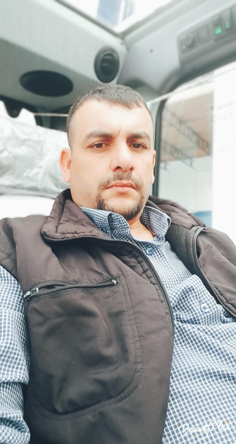  28680318  Adil, 45 ,    