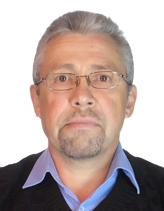  13103928  Viktor, 67 ,    