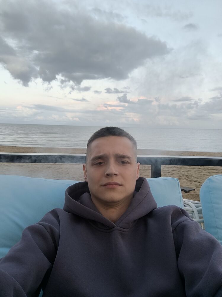  52126818  , 19 ,    