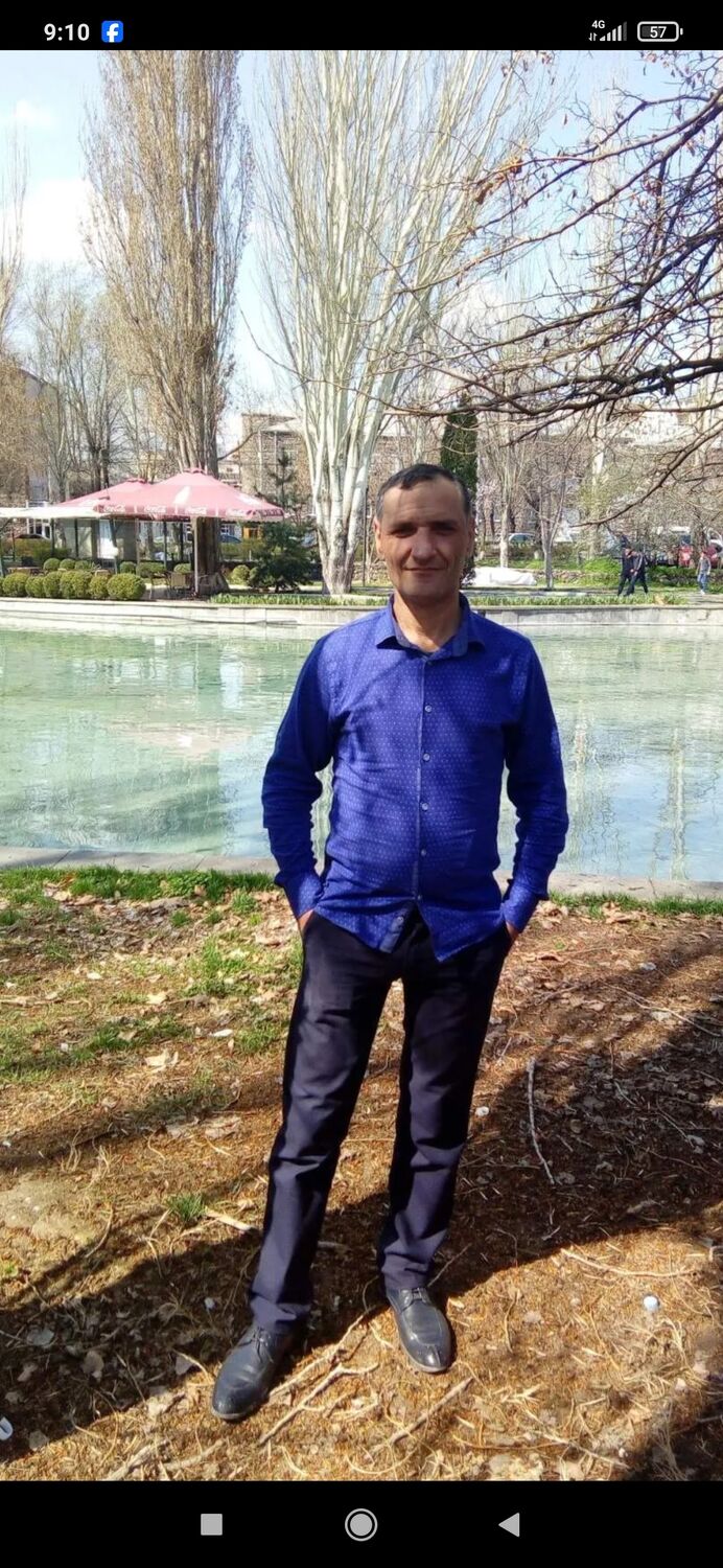  43557518  Arsen, 46 ,    