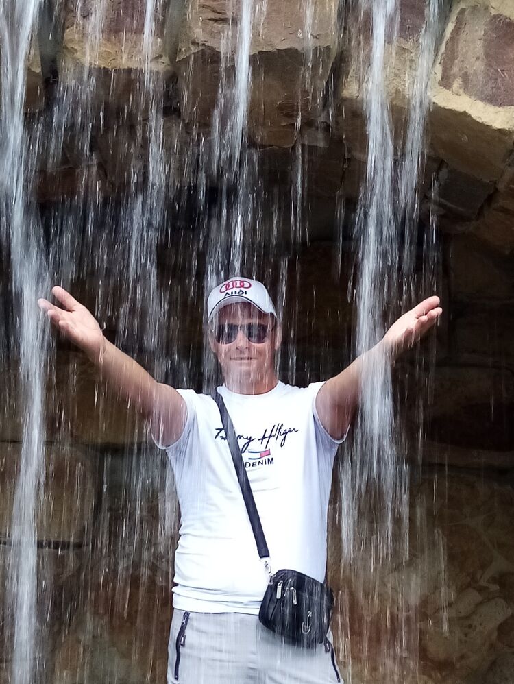  ,   Ivan, 48 ,     , c 