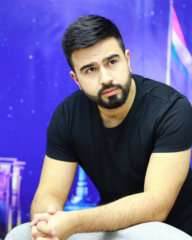  43610128  Faridun, 29 ,    