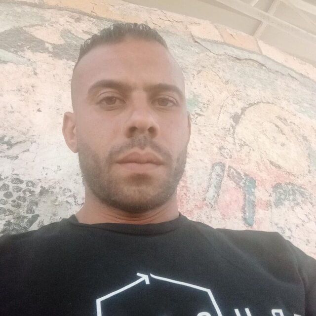  48862468  Mohamed, 31 ,    Al Ghardaqah