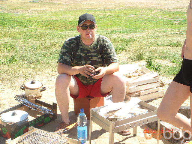  ,   Renat, 42 ,  