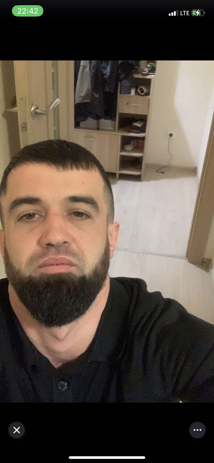  44660428  , 31 ,    -