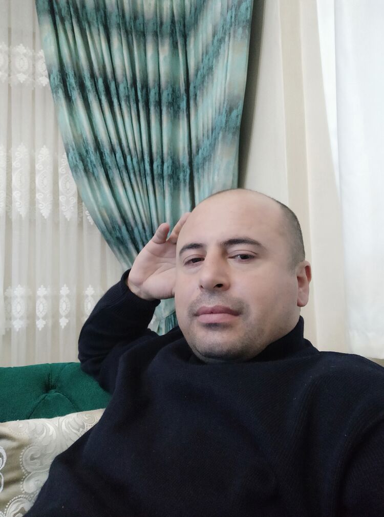   ,   Murad, 40 ,   ,   