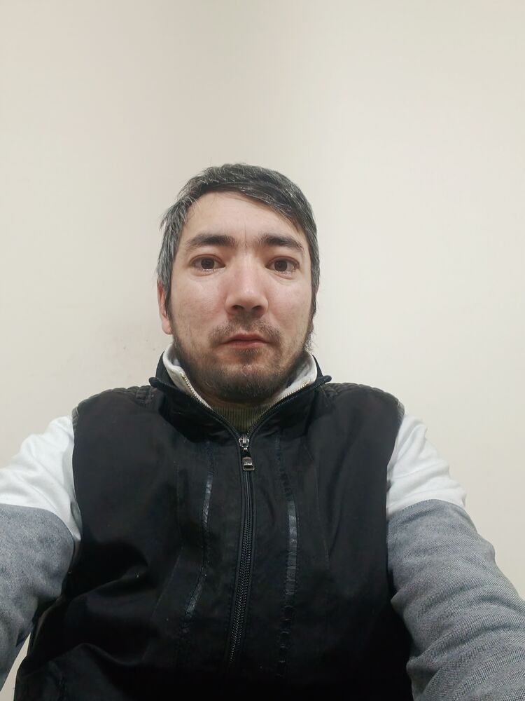  51785168  Abduvali, 32 ,    