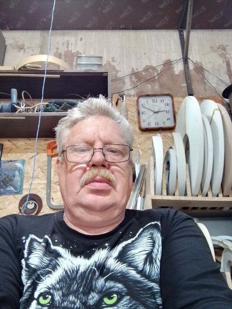 38240988  , 65 ,    -
