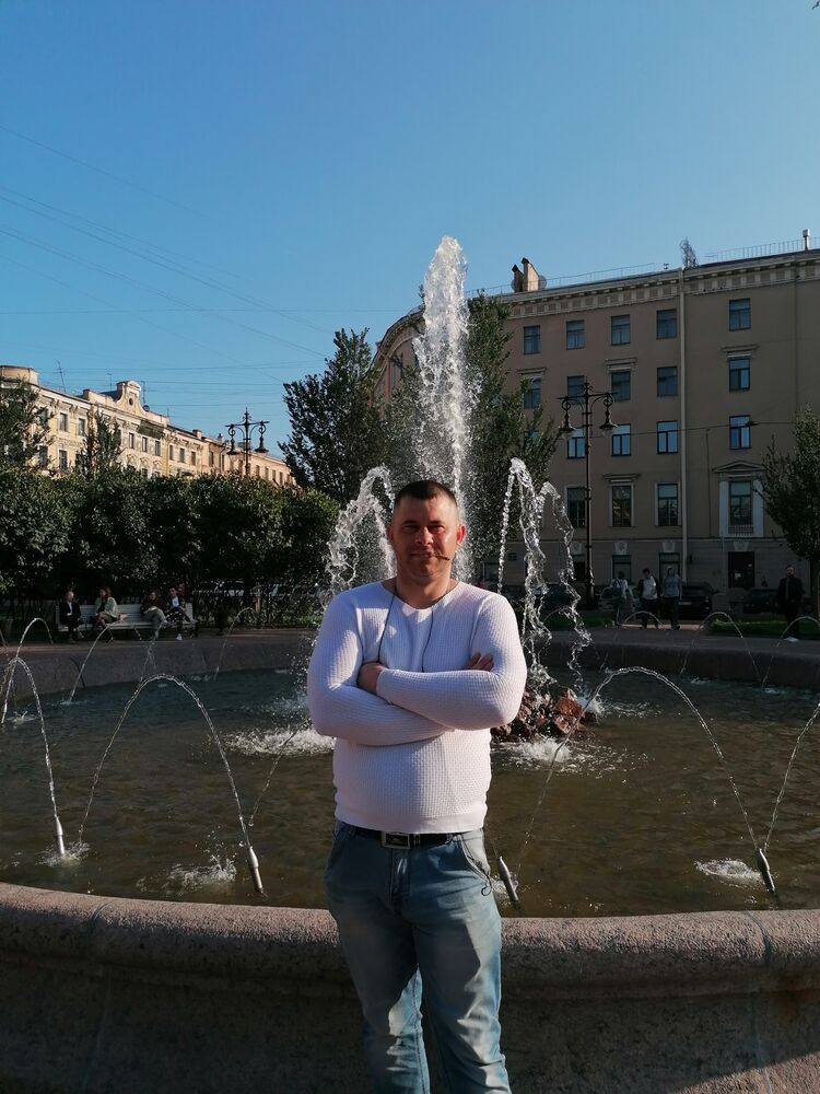  32292838  Igor, 39 ,    -