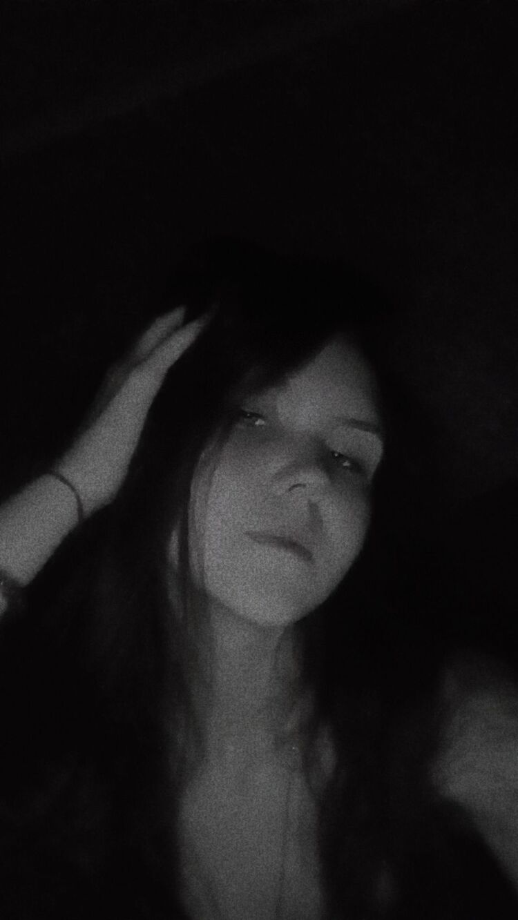 46865878  , 18 ,    