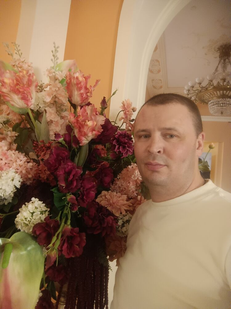  49956608  Sergey, 41 ,    