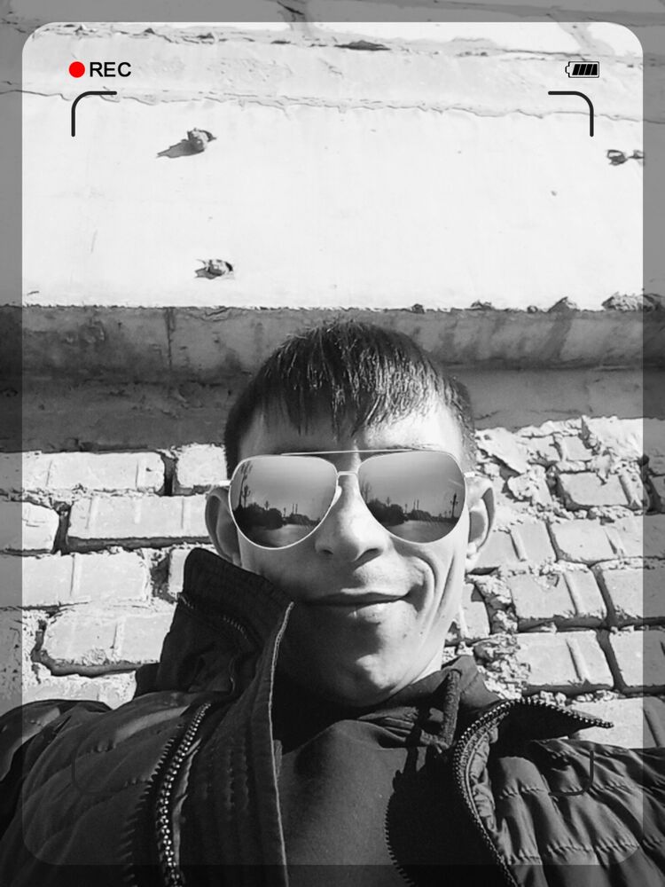  30035448  Vitaly, 31 ,    
