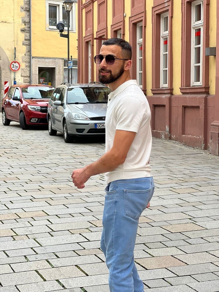  46048208  Emrah, 27 ,    Ochsenfurt
