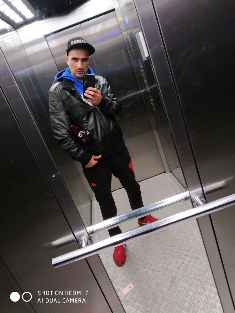  24454718  , 38 ,    