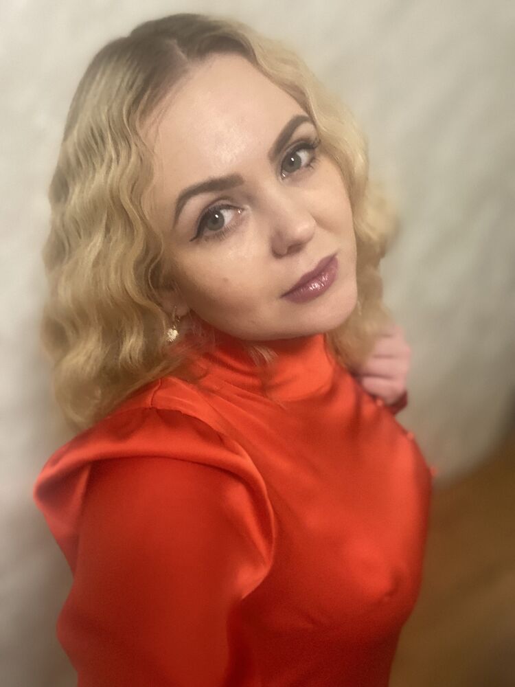  ,   Nina, 31 ,   ,   