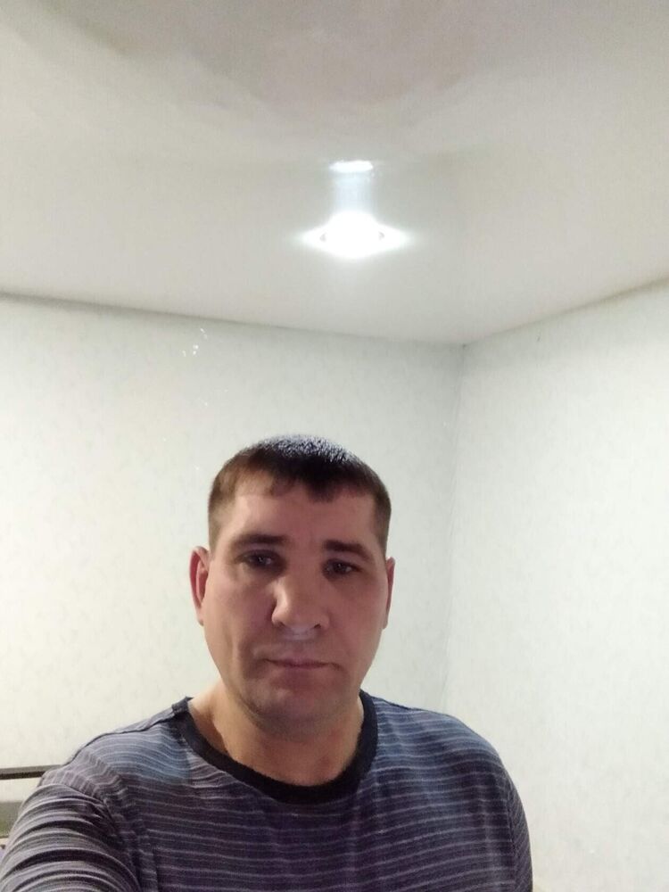  29737188  Anatolij, 50 ,    