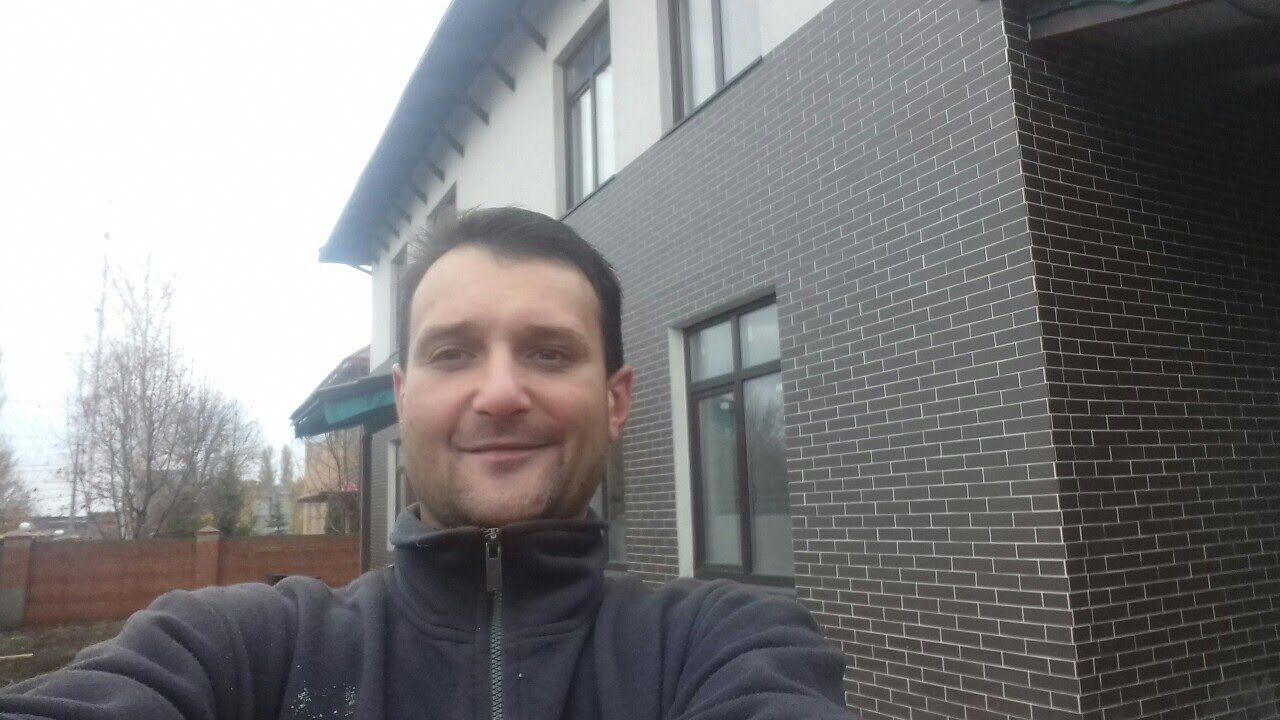  54625229  Evgen, 46 ,    