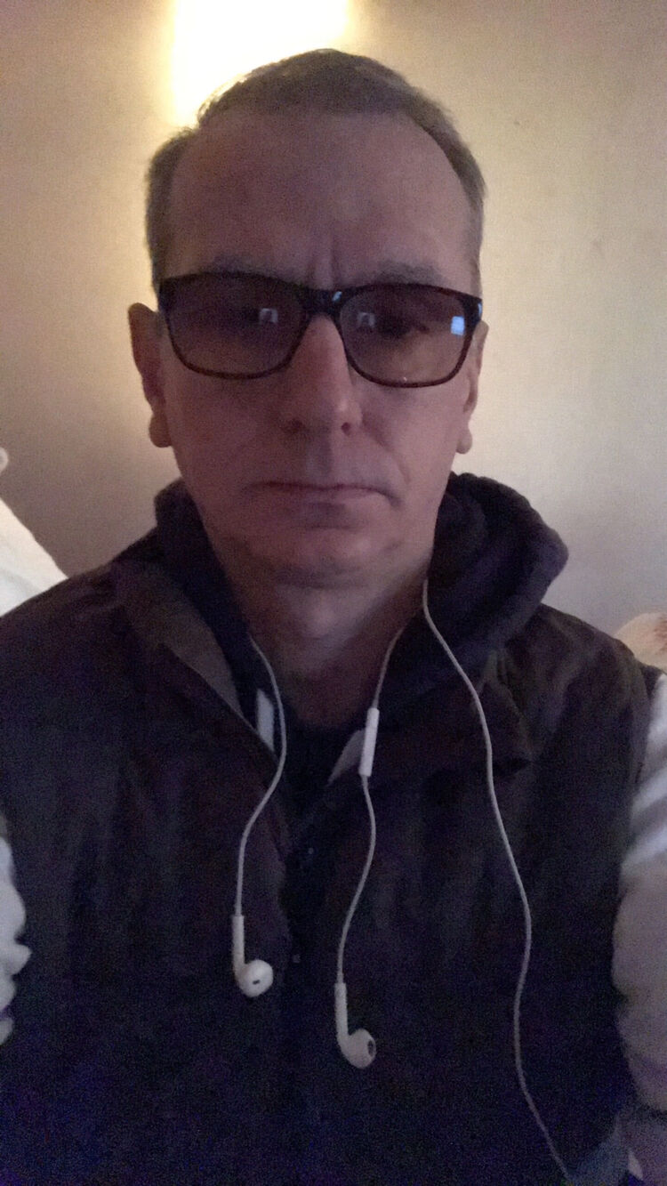 34238788  Ivan, 55 ,    